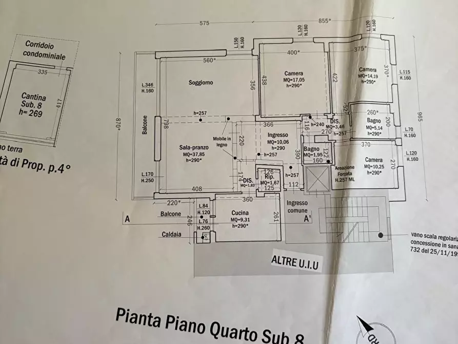 Immagine 23 di Mansarda in vendita  a Viareggio