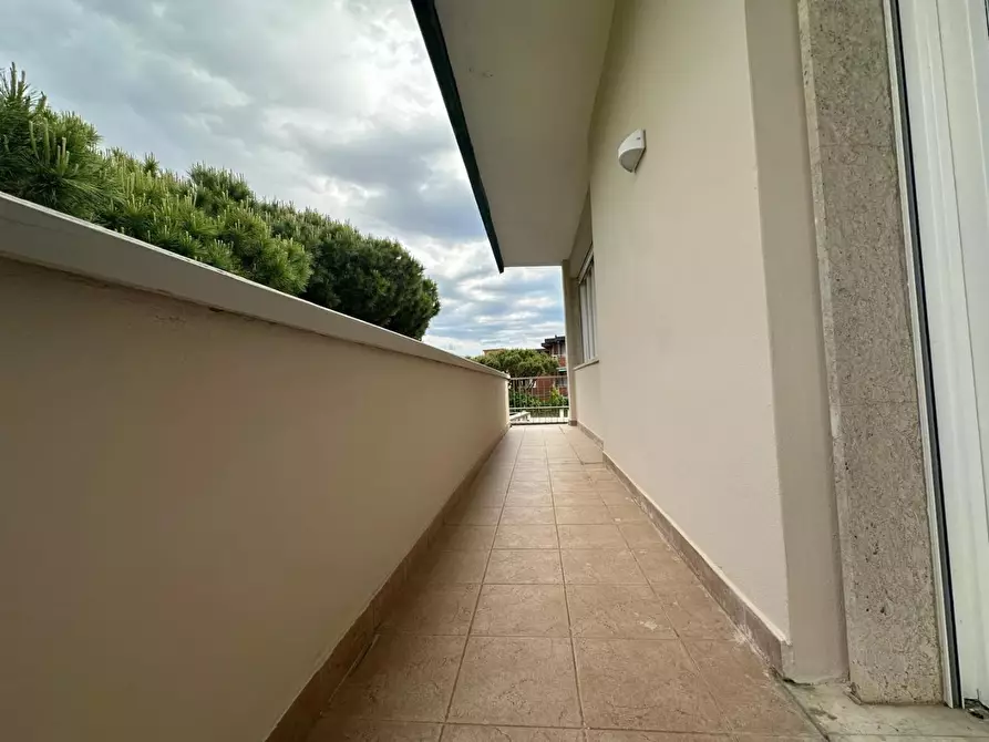 Immagine 21 di Mansarda in vendita  a Viareggio