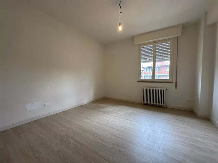 Immagine 8 di Mansarda in vendita  a Viareggio