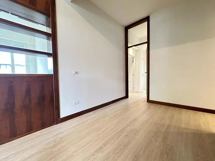 Immagine 14 di Mansarda in vendita  a Viareggio