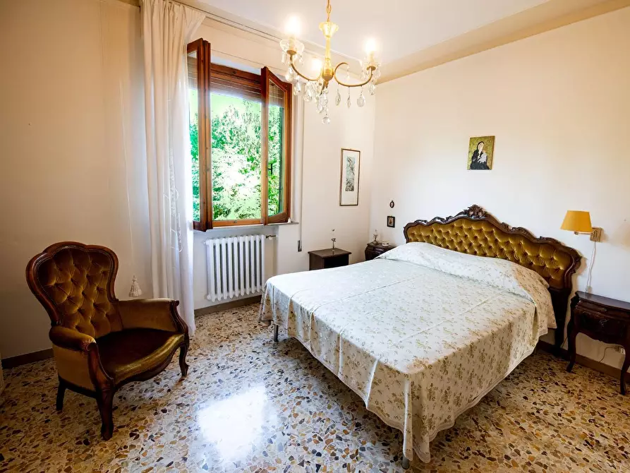 Immagine 6 di Appartamento in vendita  a Siena