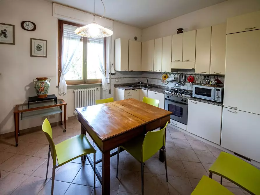 Immagine 1 di Appartamento in vendita  a Siena