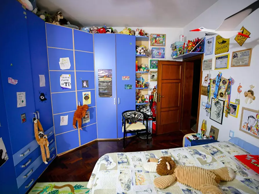 Immagine 15 di Villa in vendita  a Lucca