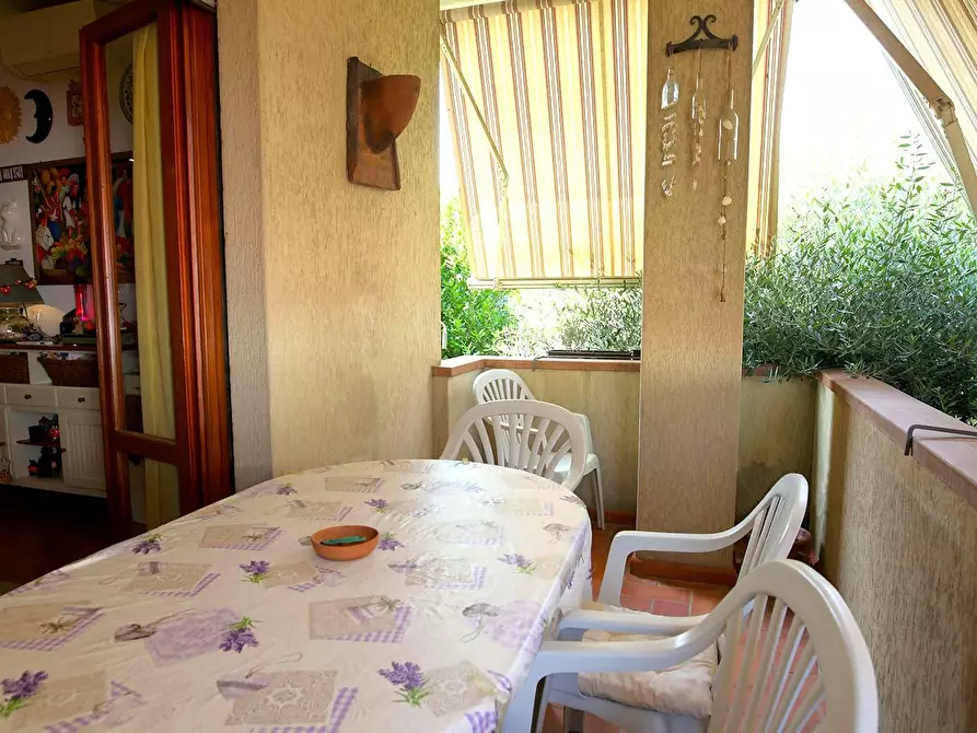 Immagine 19 di Villa in vendita  a Lucca