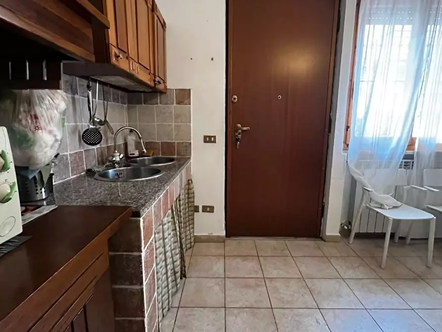 Immagine 13 di Appartamento in vendita  a Viareggio