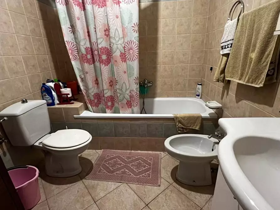 Immagine 46 di Appartamento in vendita  a Viareggio