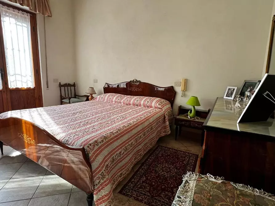 Immagine 31 di Appartamento in vendita  a Viareggio