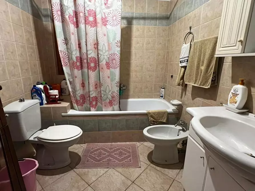 Immagine 53 di Appartamento in vendita  a Viareggio