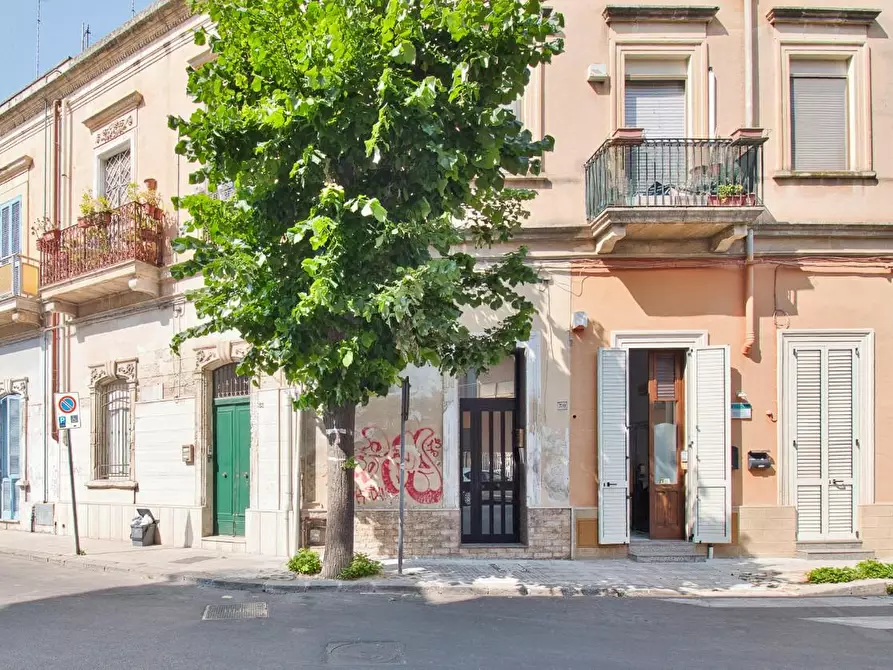 Immagine 14 di Ufficio in vendita  a Lecce