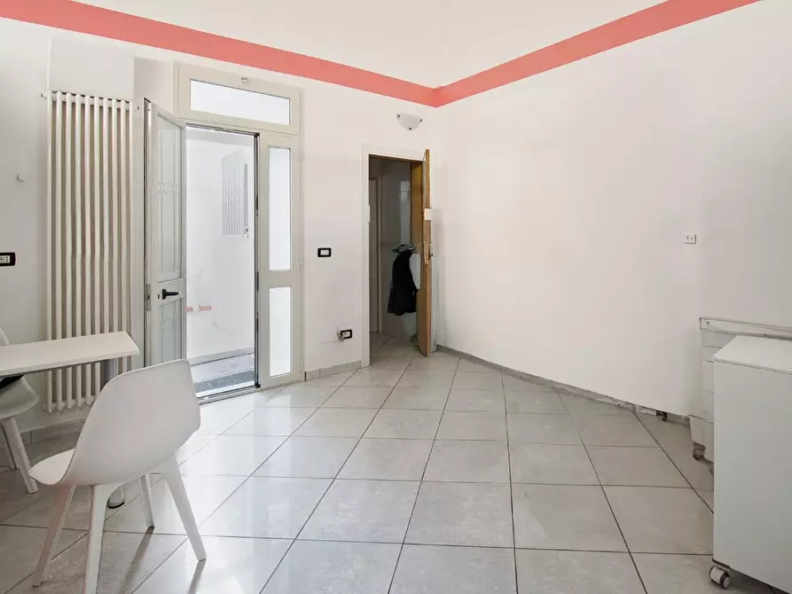 Immagine 18 di Ufficio in vendita  a Lecce