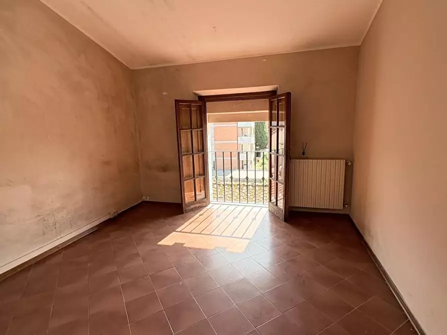 Immagine 5 di Appartamento in vendita  a Lucca