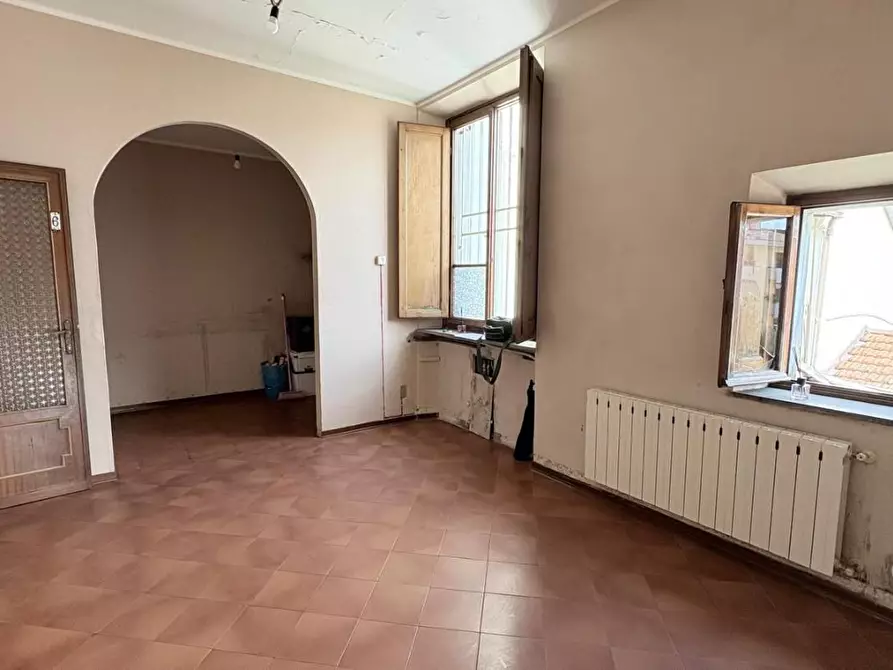 Immagine 3 di Appartamento in vendita  a Lucca