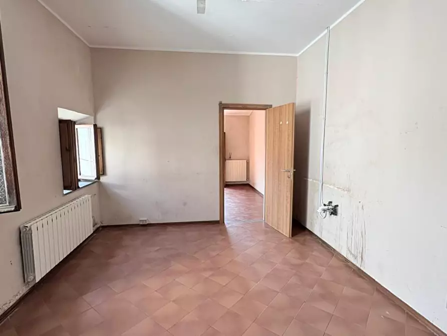 Immagine 7 di Appartamento in vendita  a Lucca