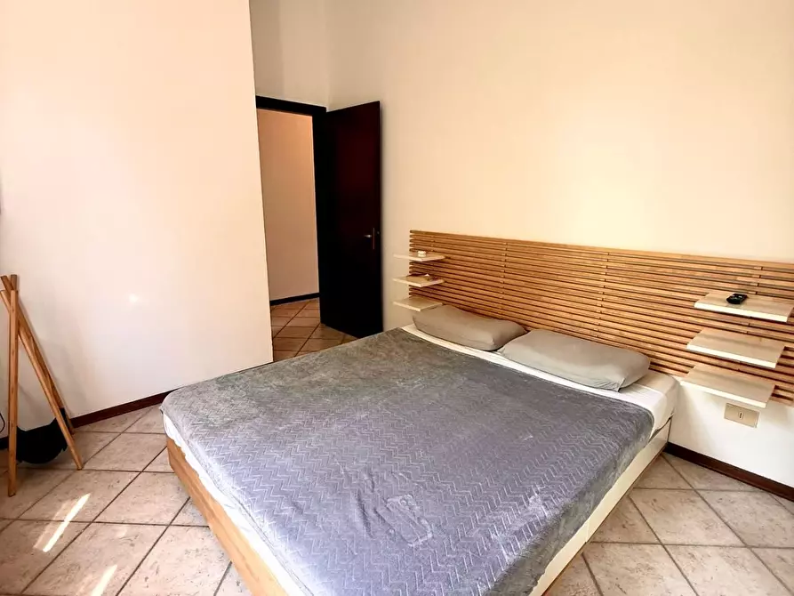 Immagine 8 di Appartamento in vendita  a Siena