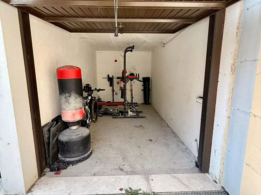 Immagine 12 di Appartamento in vendita  a Siena