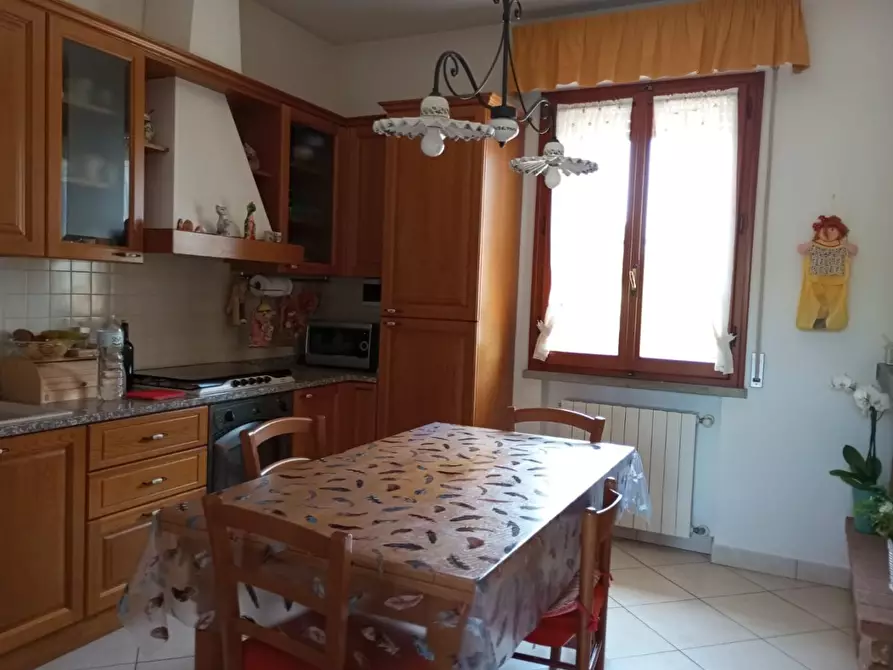 Immagine 11 di Casa bifamiliare in vendita  a Fucecchio