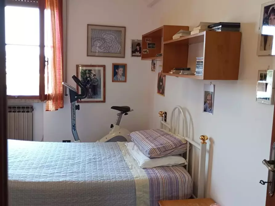 Immagine 25 di Casa bifamiliare in vendita  a Fucecchio