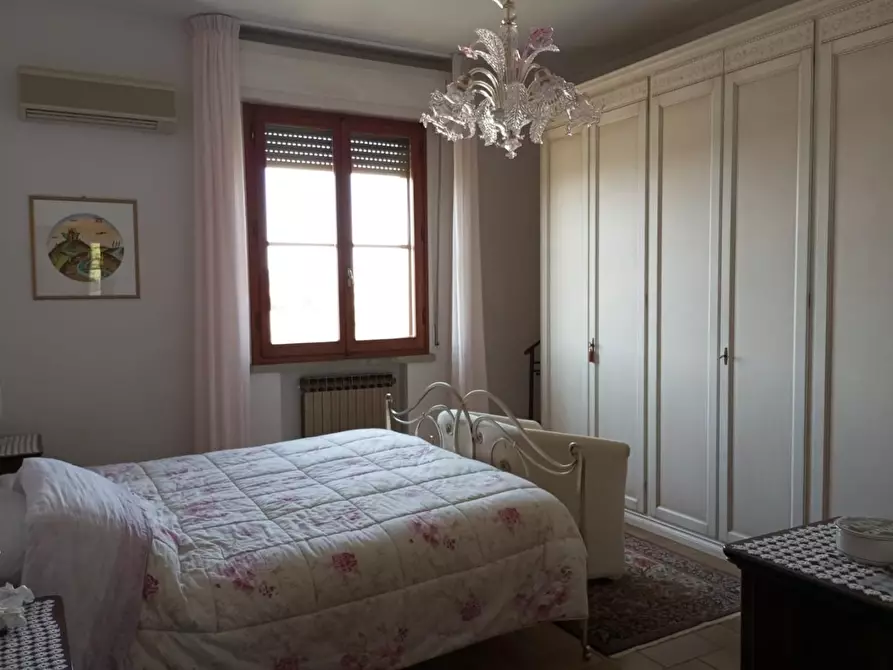 Immagine 24 di Casa bifamiliare in vendita  a Fucecchio