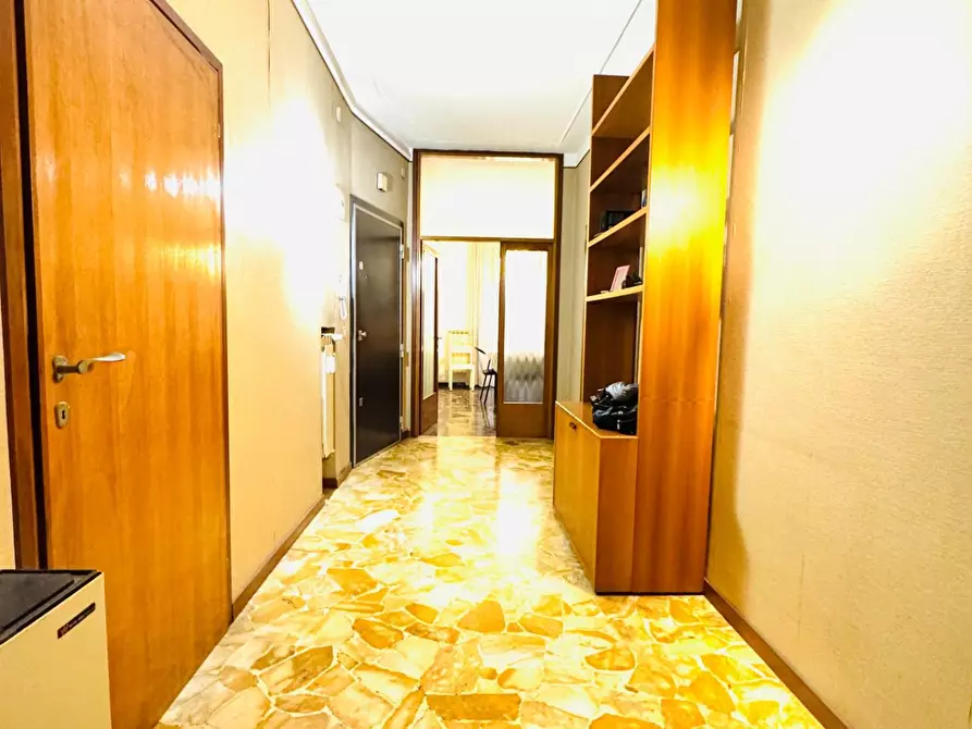 Immagine 4 di Appartamento in vendita  a Venezia