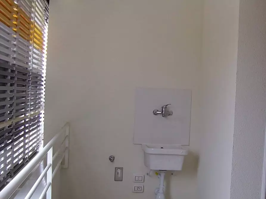 Immagine 9 di Appartamento in vendita  a Pisa