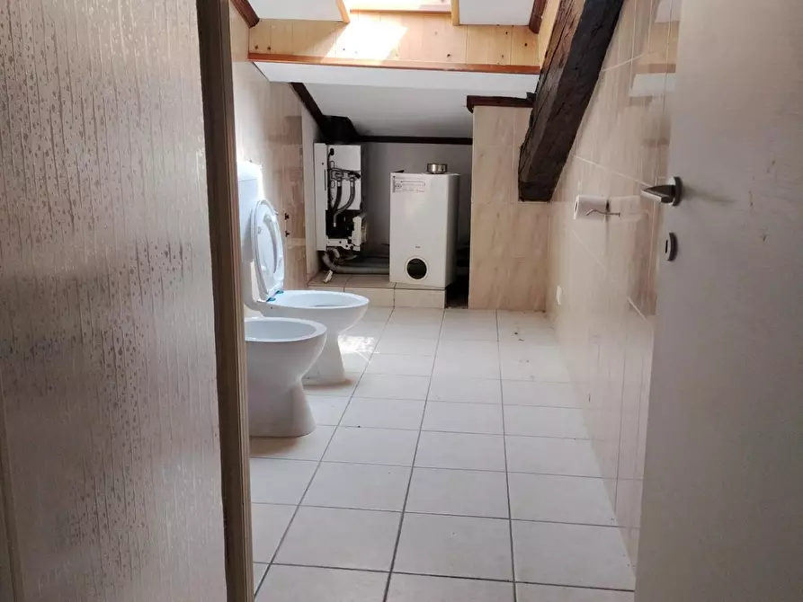 Immagine 9 di Appartamento in vendita  a Cadelbosco Di Sopra