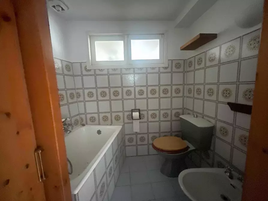 Immagine 17 di Appartamento in vendita  a Riccò Del Golfo Di Spezia