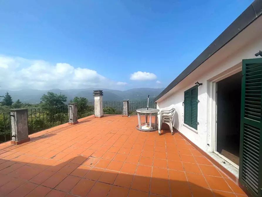 Immagine 2 di Appartamento in vendita  a Riccò Del Golfo Di Spezia