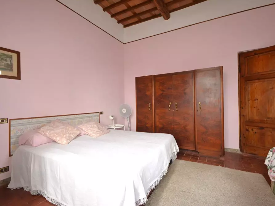 Immagine 19 di Casa bifamiliare in vendita  a Lucca