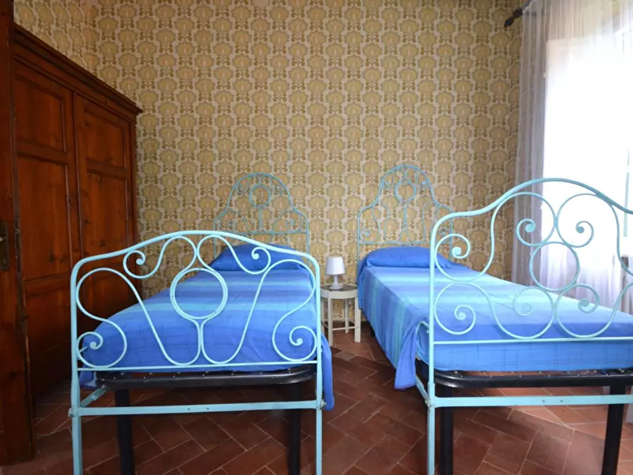 Immagine 16 di Casa bifamiliare in vendita  a Lucca