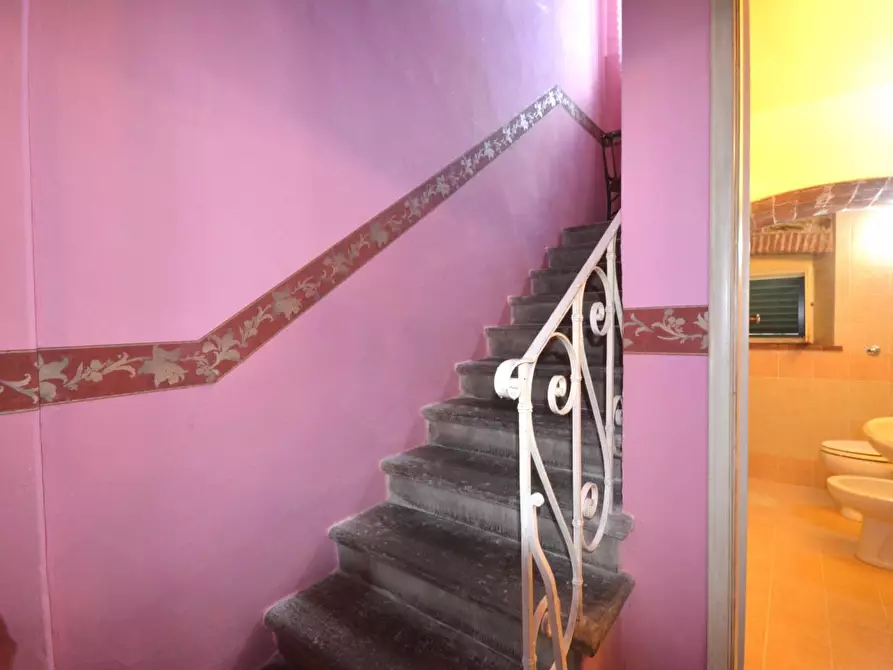 Immagine 12 di Casa bifamiliare in vendita  a Lucca