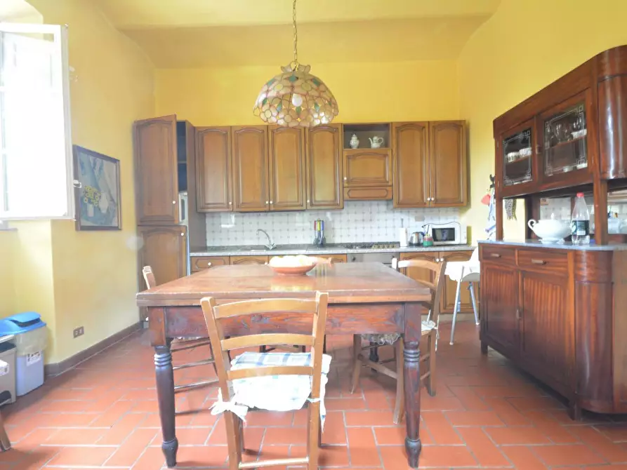 Immagine 6 di Casa bifamiliare in vendita  a Lucca
