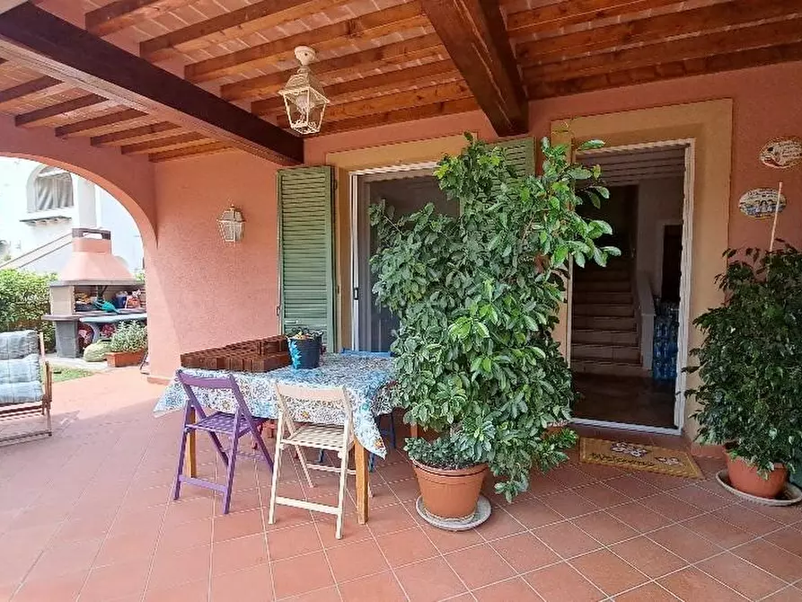 Immagine 5 di Casa bifamiliare in vendita  a Calcinaia
