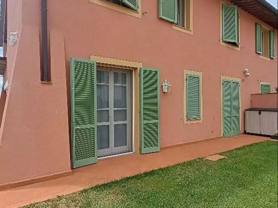 Immagine 13 di Casa bifamiliare in vendita  a Calcinaia