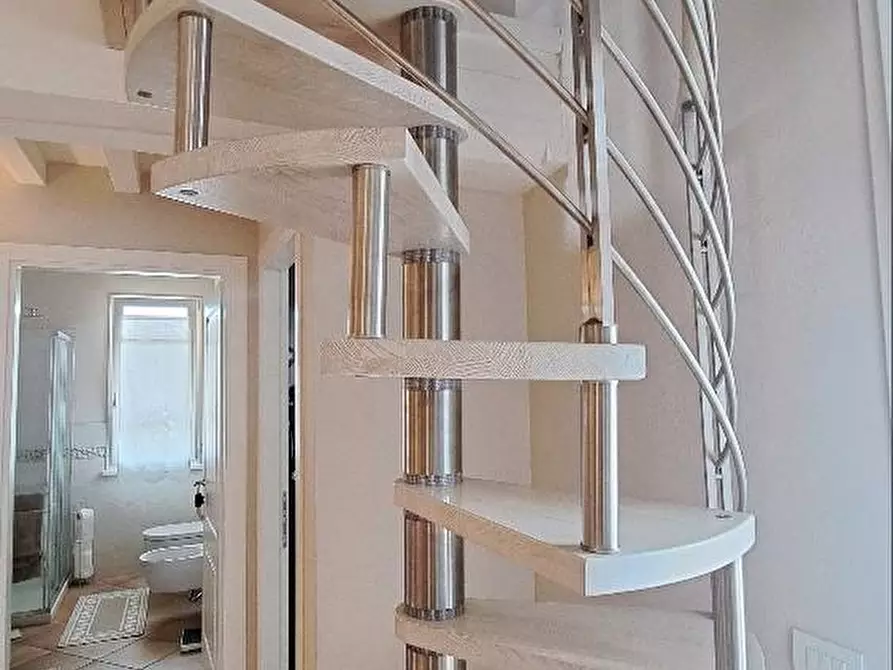 Immagine 53 di Casa bifamiliare in vendita  a Calcinaia