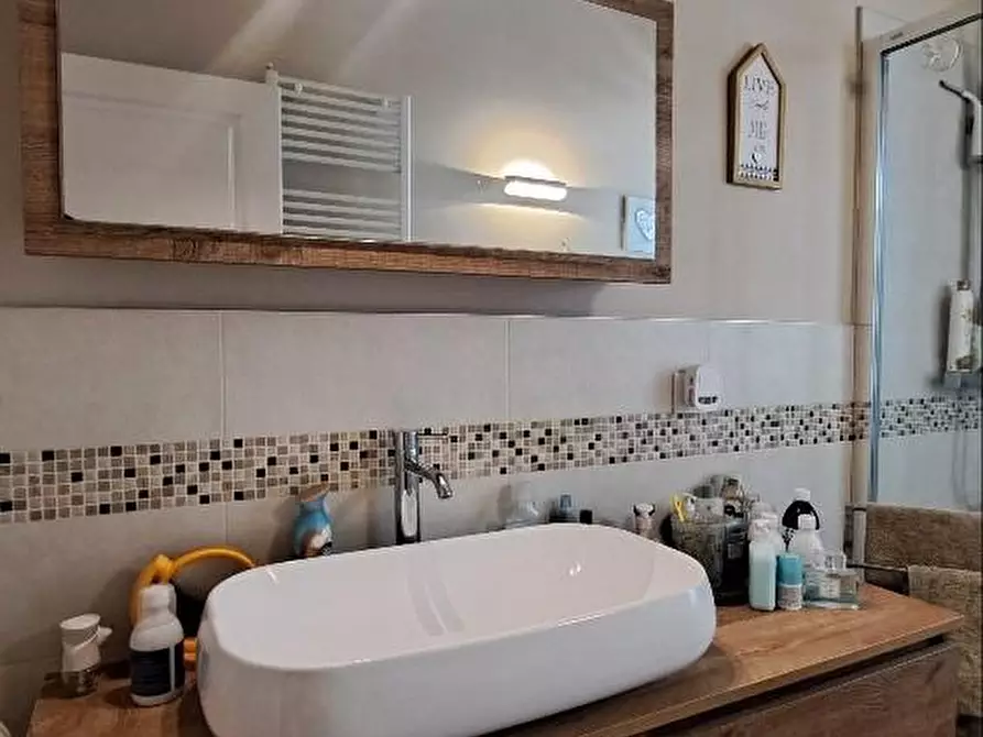 Immagine 47 di Casa bifamiliare in vendita  a Calcinaia