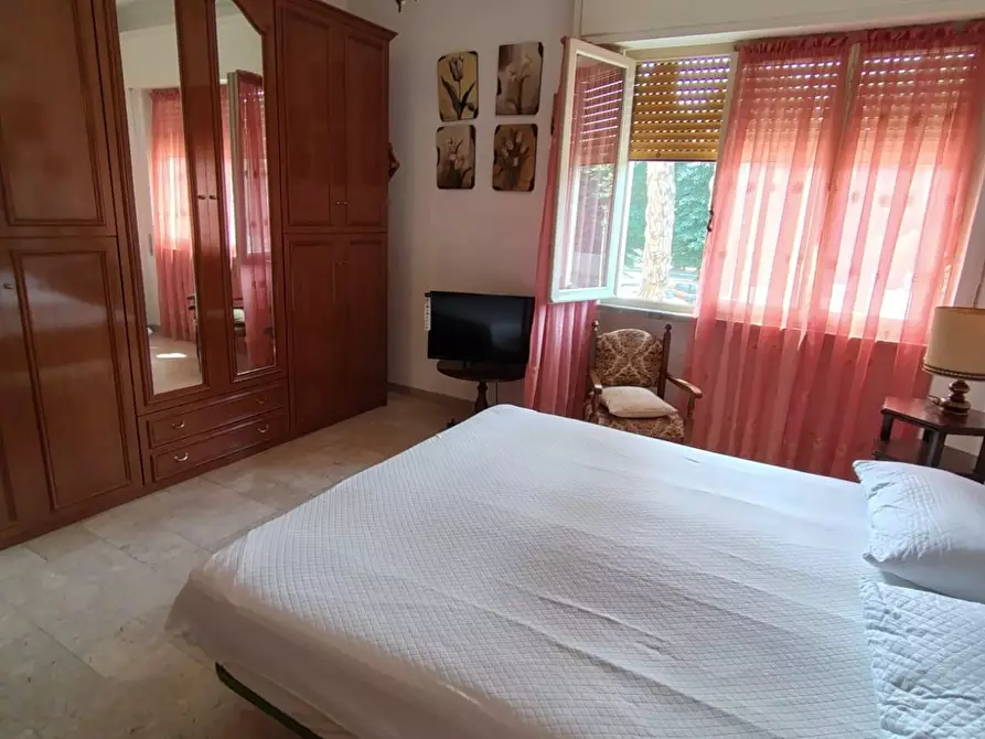 Immagine 4 di Appartamento in vendita  a Carrara