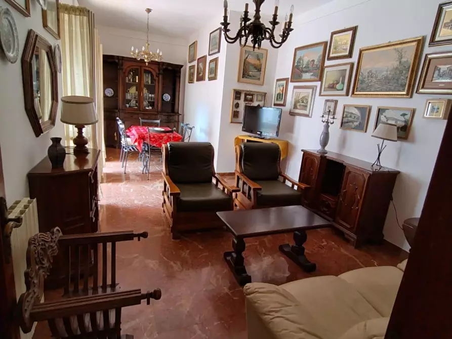 Immagine 12 di Appartamento in vendita  a Carrara