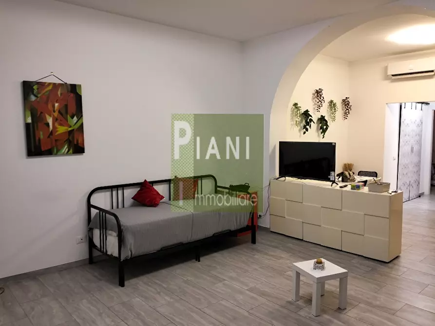 Immagine 1 di Appartamento in vendita  a Livorno