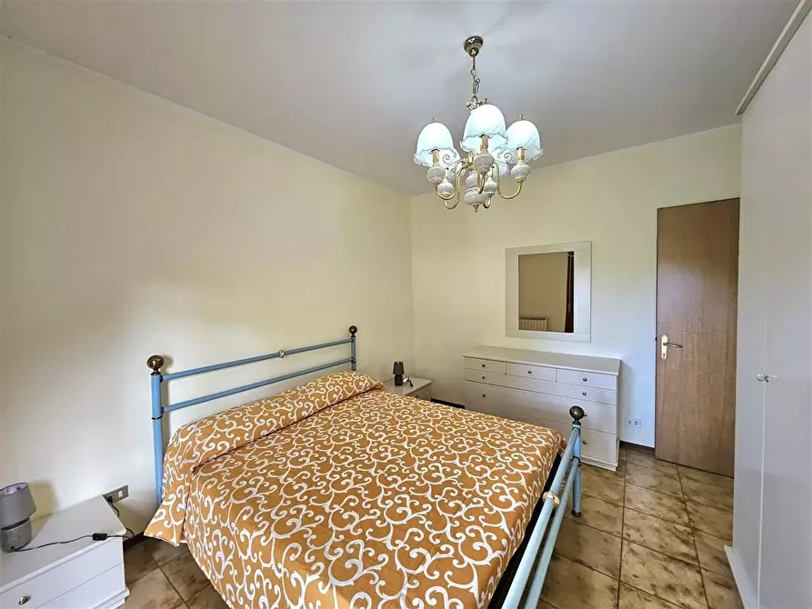 Immagine 19 di Appartamento in vendita  a Massa