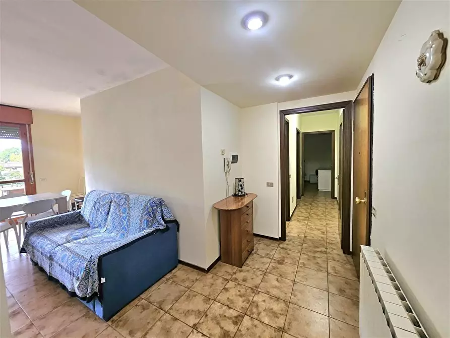 Immagine 8 di Appartamento in vendita  a Massa