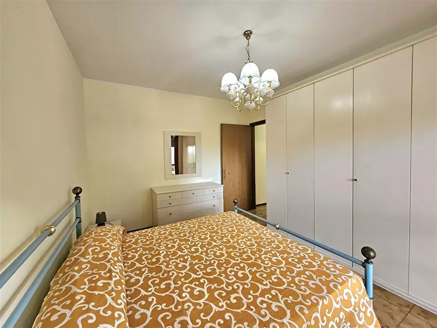 Immagine 18 di Appartamento in vendita  a Massa