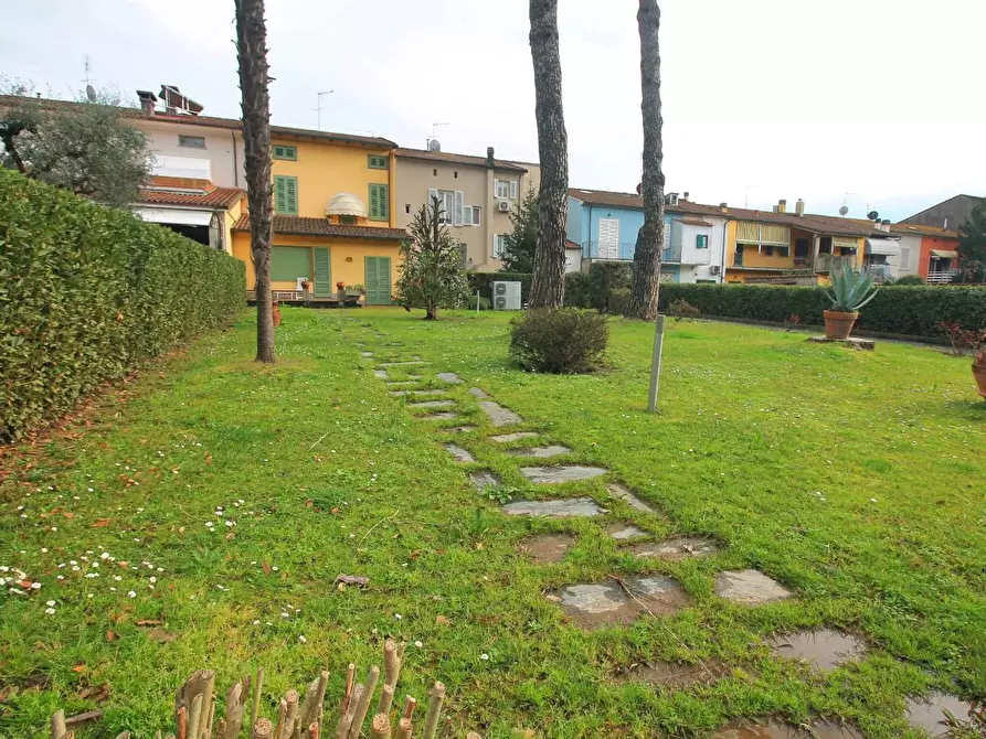 Immagine 10 di Villetta a schiera in vendita  a Lamporecchio