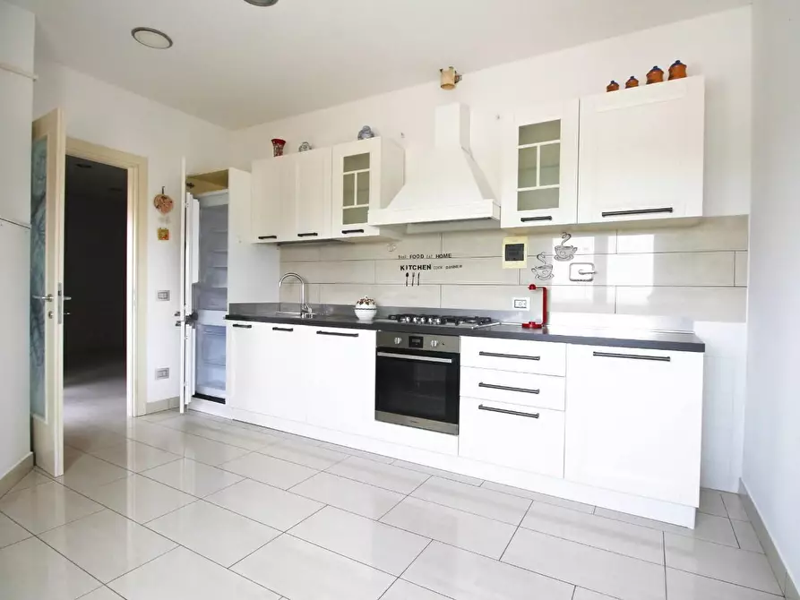 Immagine 11 di Appartamento in vendita  a Lamporecchio