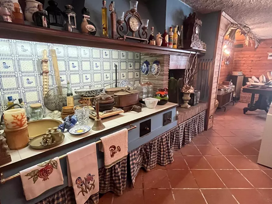 Immagine 40 di Villa in vendita  a Lucca