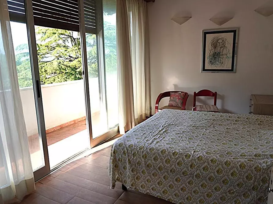 Immagine 14 di Villa in vendita  a Lucca