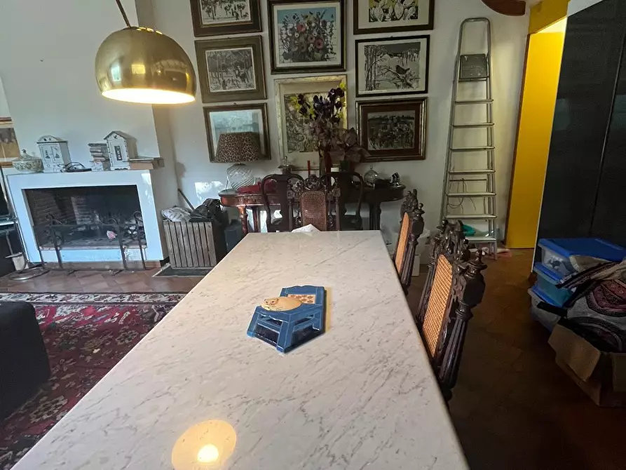 Immagine 23 di Villa in vendita  a Lucca