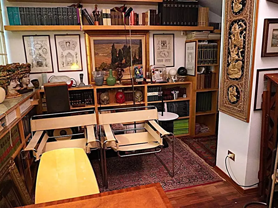 Immagine 36 di Villa in vendita  a Lucca