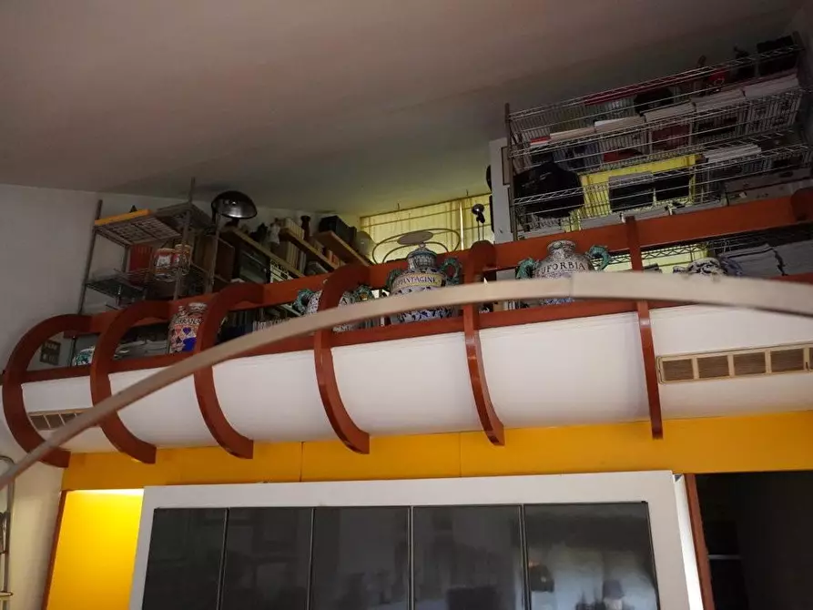 Immagine 35 di Villa in vendita  a Lucca