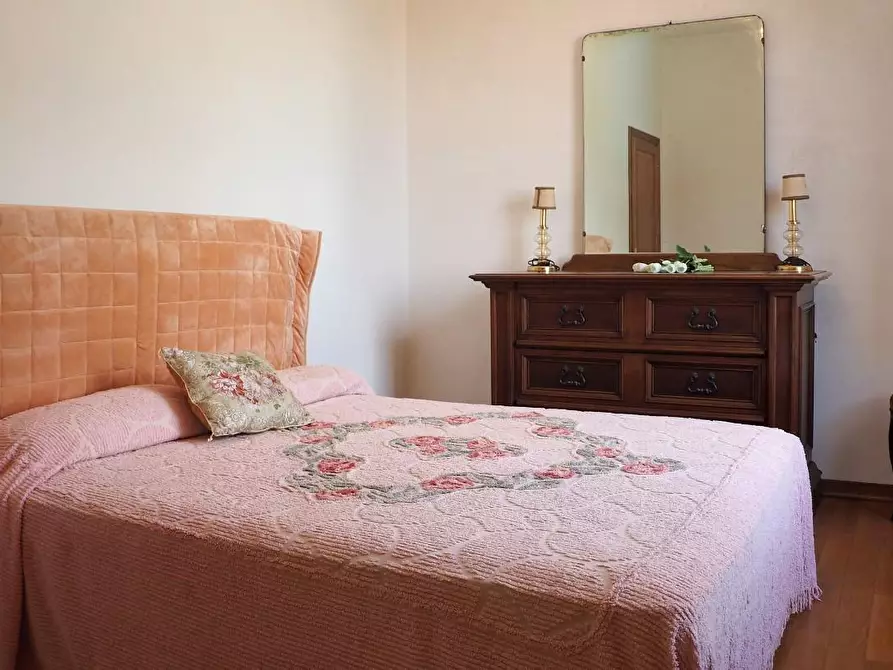 Immagine 23 di Villa in vendita  a Capannori