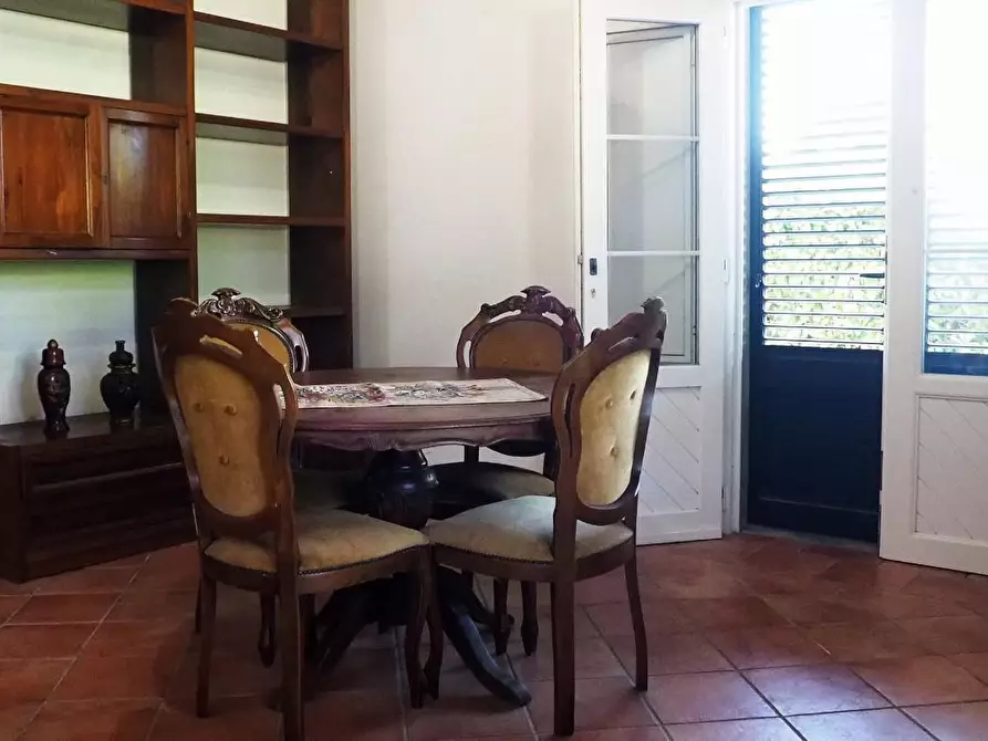 Immagine 14 di Villa in vendita  a Capannori